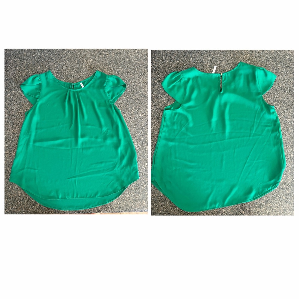 Elegant Green Women's Top